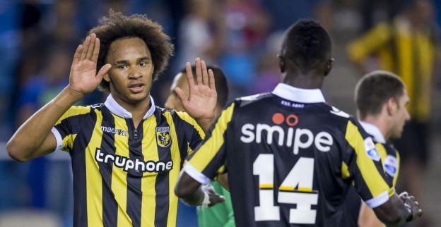 Veld beïnvloedt spel Vitesse: ijzeren hielpen niet" | VoetbalPrimeur.nl