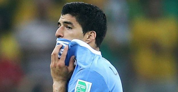 Lineker grapt over Suarez en Neymar na 'intiem' moment: 'Knabbel maar'