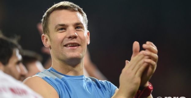 Vijftienjarig broekie troonopvolger van Neuer: Hij heeft geweldige kwaliteiten