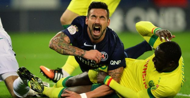 'Lavezzi strijkt bizarre winstbonus op door korte invalbeurt voor Hebei' Afbeelding: 'Lavezzi strijkt bizarre winstbonus op door korte invalbeurt voor Hebei'