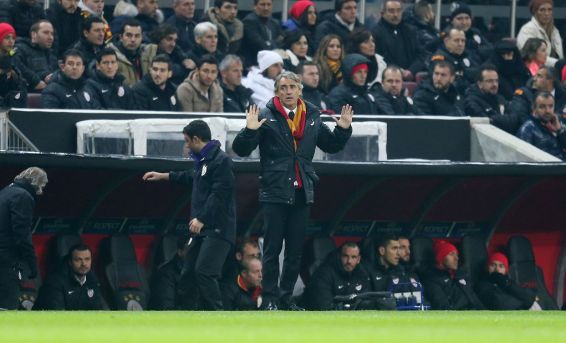 Mancini zoekt ervaren versterking en noemt enkele namen