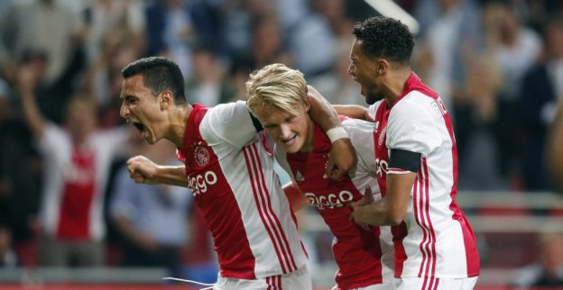 18-jarige aanvaller behoedt Ajax voor nederlaag na opmerkelijke blunder