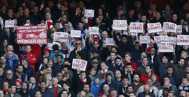 Arsenal legt bal voor Champions League weer bij City na 'protestwedstrijd'