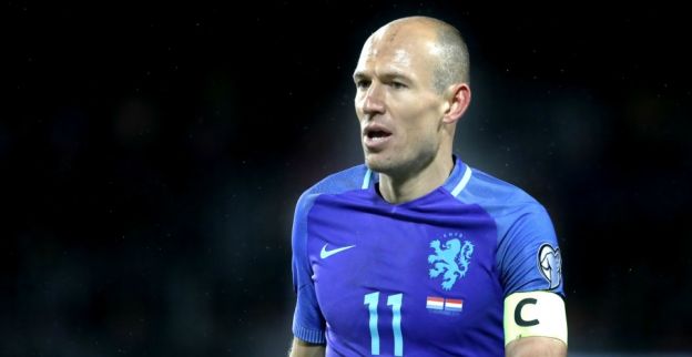 'Man van glas' maakt naam weer waar: Robben in zandbak en niet op het veld