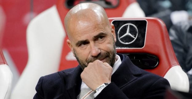 'Bosz gooit helft van swingend Ajax-elftal overhoop voor volle zaal'