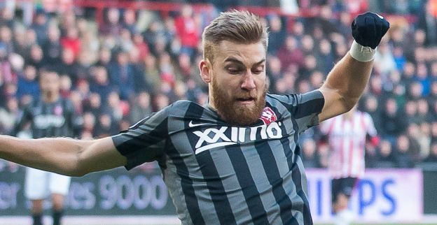 FC Twente hakt uit noodzaak knopen door: gigantisch aantal spelers vertrekt