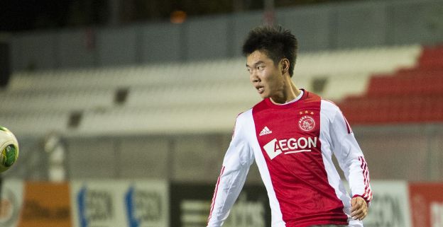 Afbeelding: Eerste Chinees in Ajax-shirt vertrekt na twee potjes naar Porto