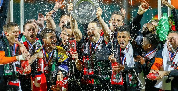 Geld voor nieuwe spelers geen probleem bij kampioen: Heb geen keus