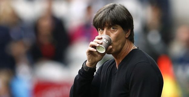 Löw zet Duitsland op scherp: 'Zowel Spanje als Italië een favoriet'