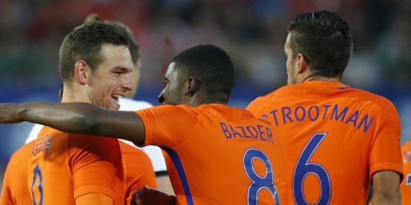 Janssen heeft nieuwe transferoptie in Londen én is welkom bij Mourinho