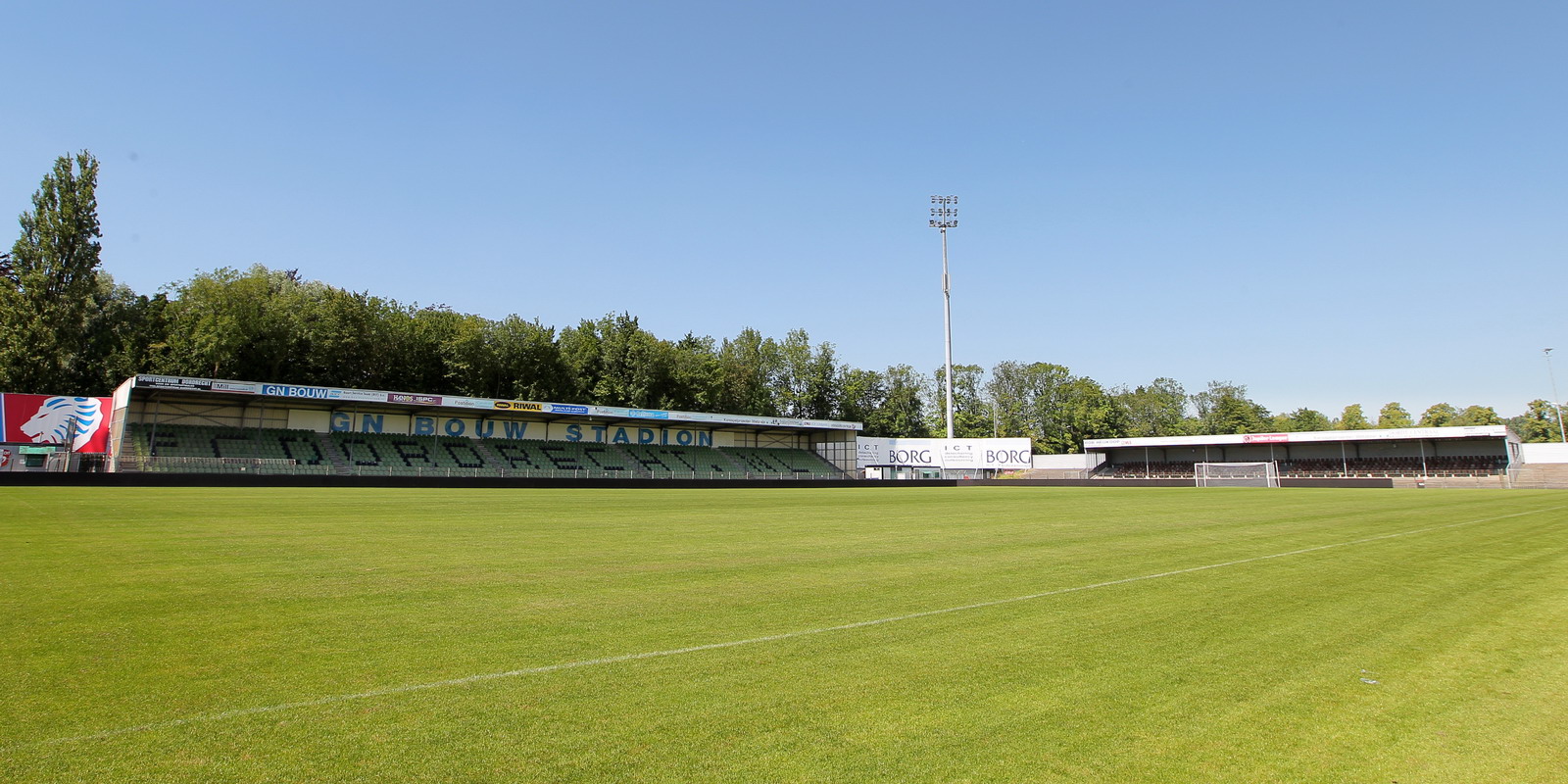 Demontabel stadion FC Dordrecht 'wereldprimeur' | VoetbalPrimeur.nl