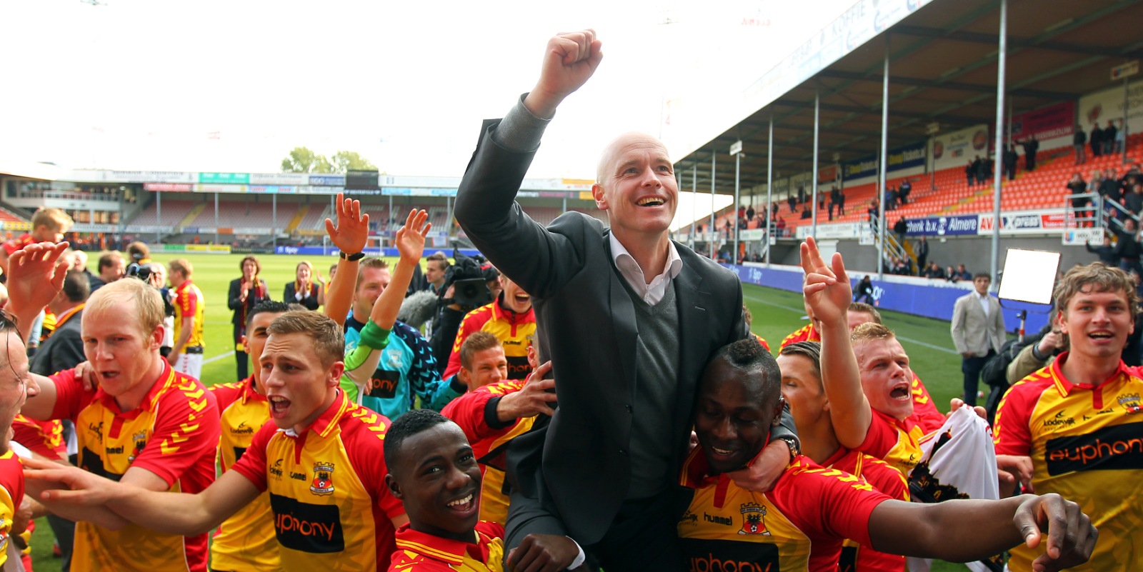 'Bayern wil Eagles-coach Ten Hag; 'Erik wie?''