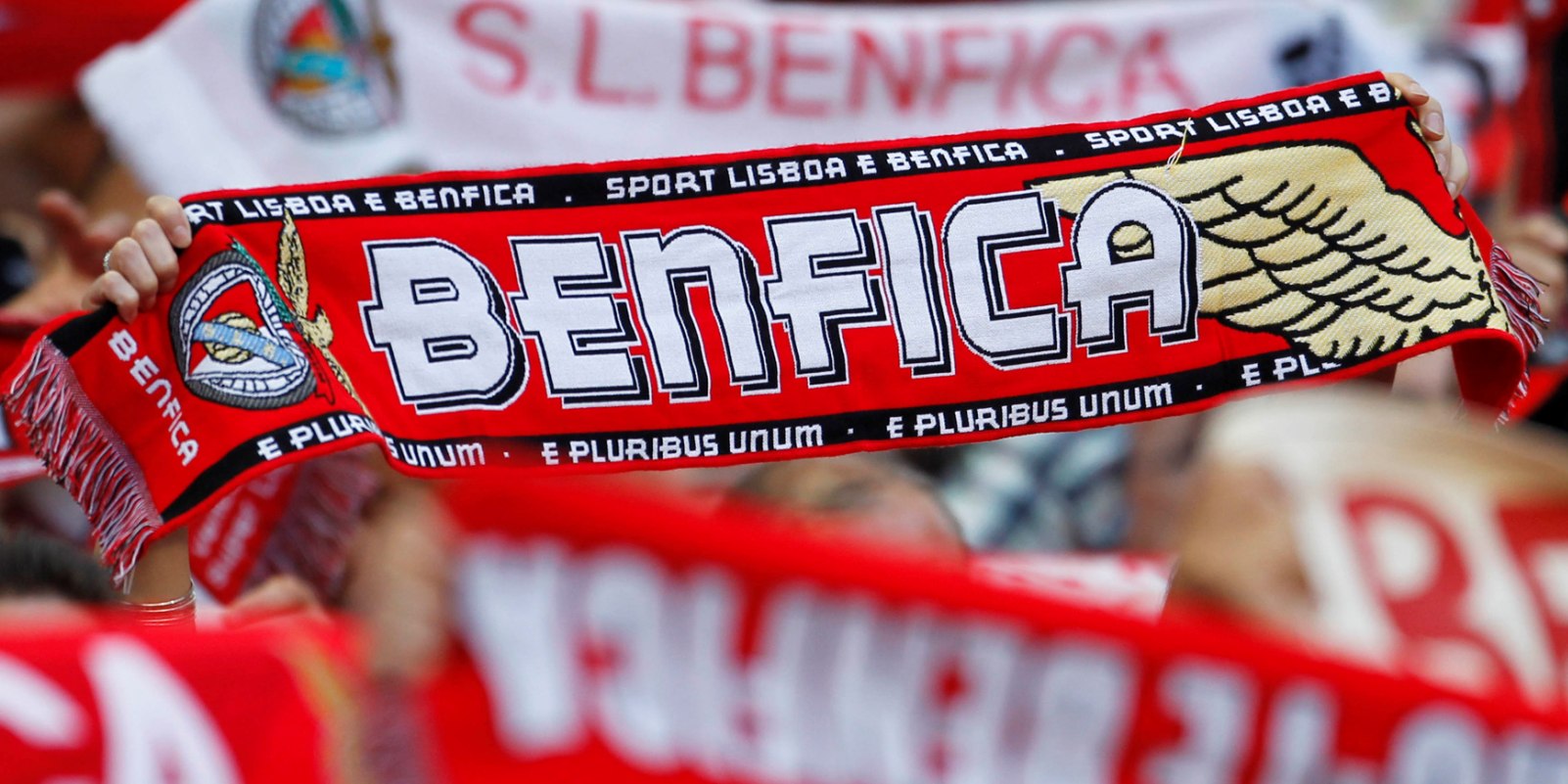 Benfica op Servische toer: Mitrovic nummer vijf
