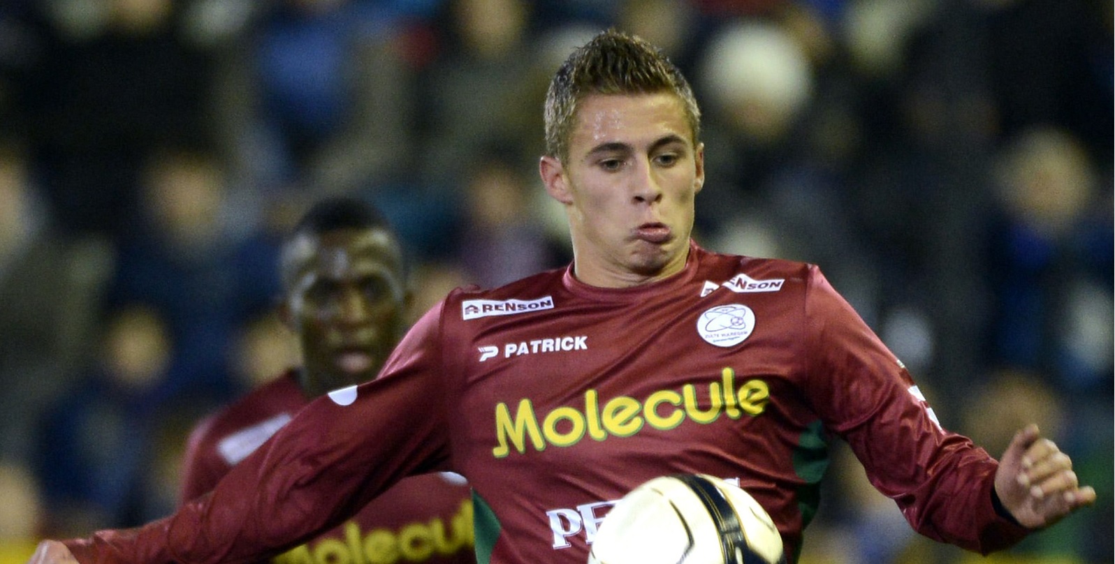 Hazard geeft band terug aan De Fauw bij Zulte