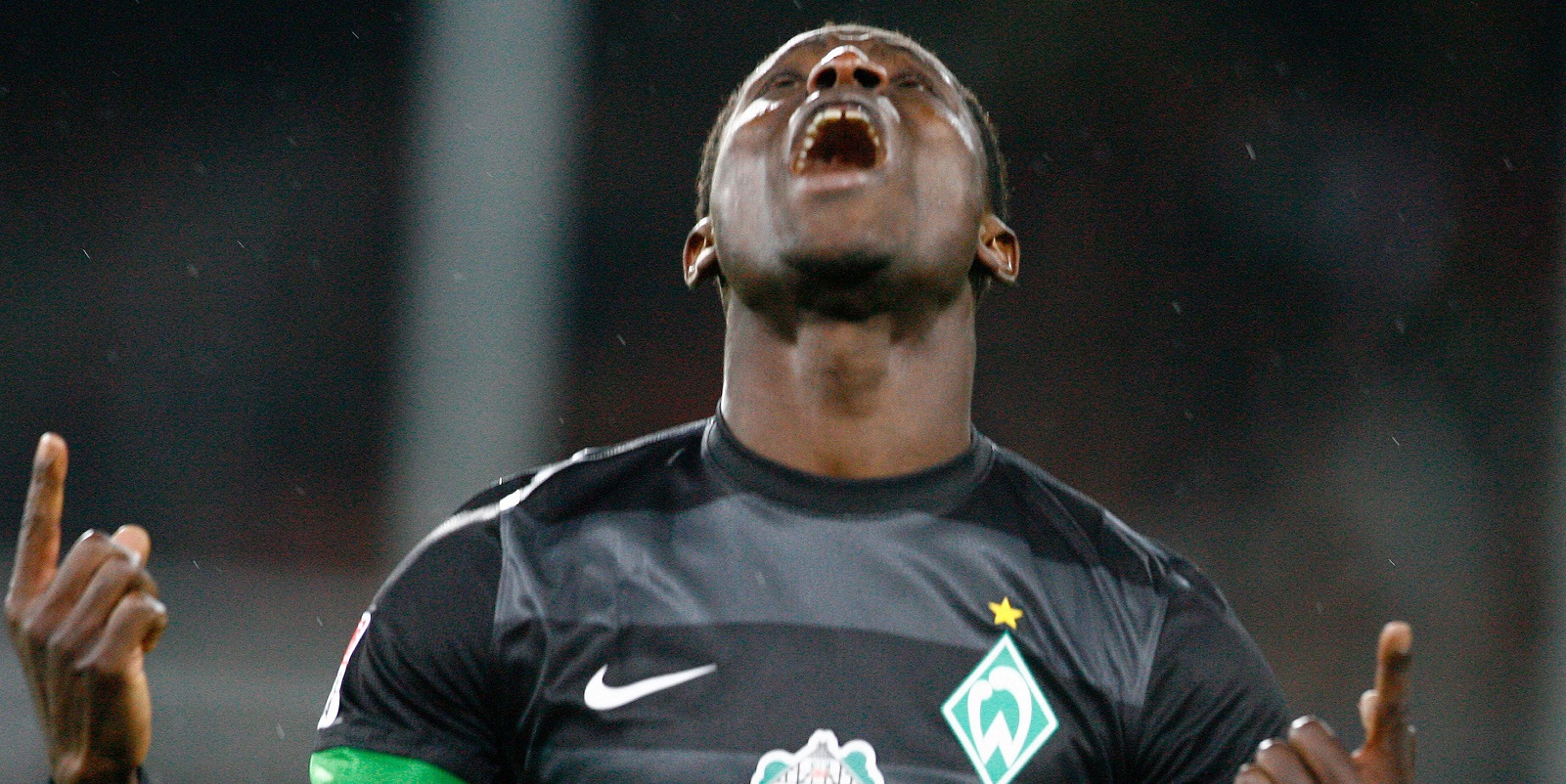 Werder schuift miskoop Akpala naar Karabükspor