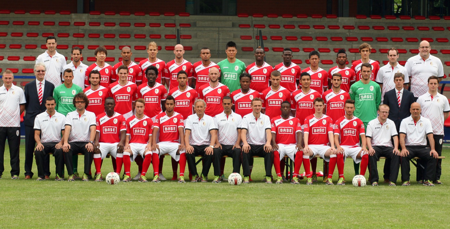 Standard boekt negende overwinning op rij