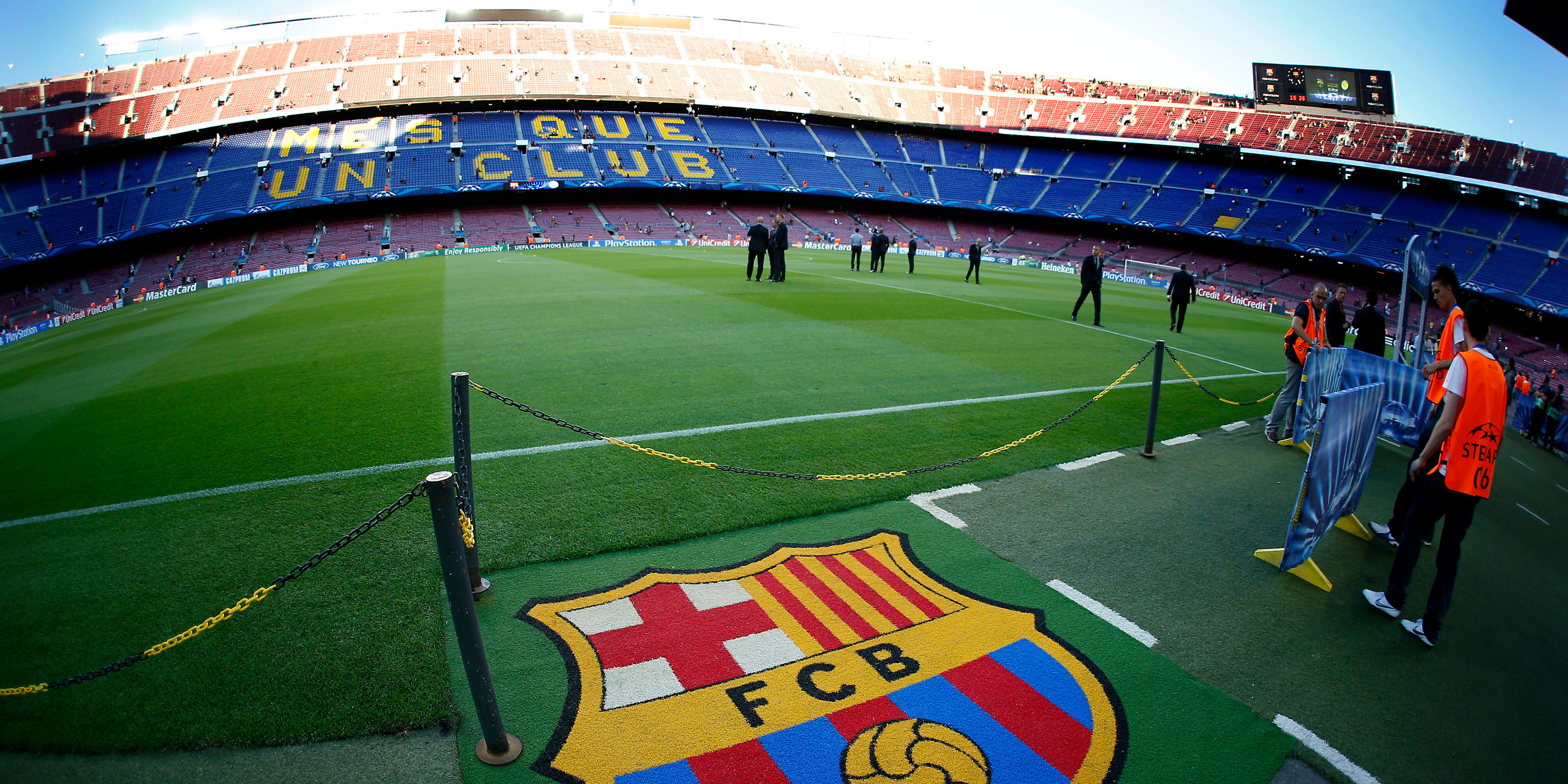 Barcelona kiest voor stadion met 105.000 plekken ...