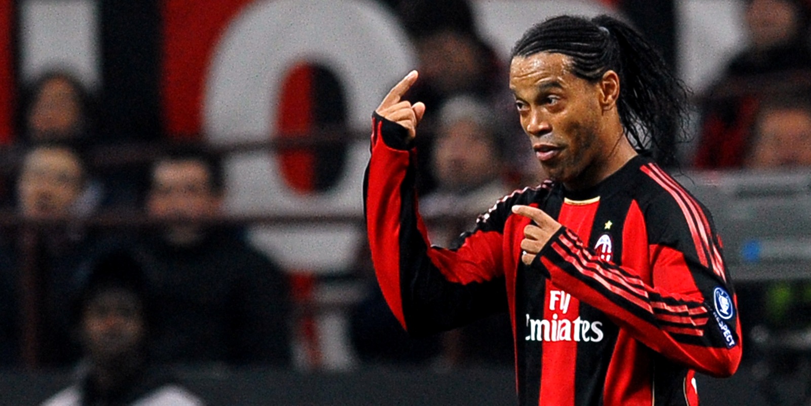 Besiktas wil stunten met Ronaldinho én Lescott Afbeelding: Besiktas wil stunten met Ronaldinho én Lescott